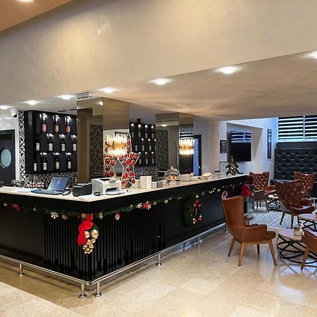 Hotel Monogram Park Ρούμα Εξωτερικό φωτογραφία