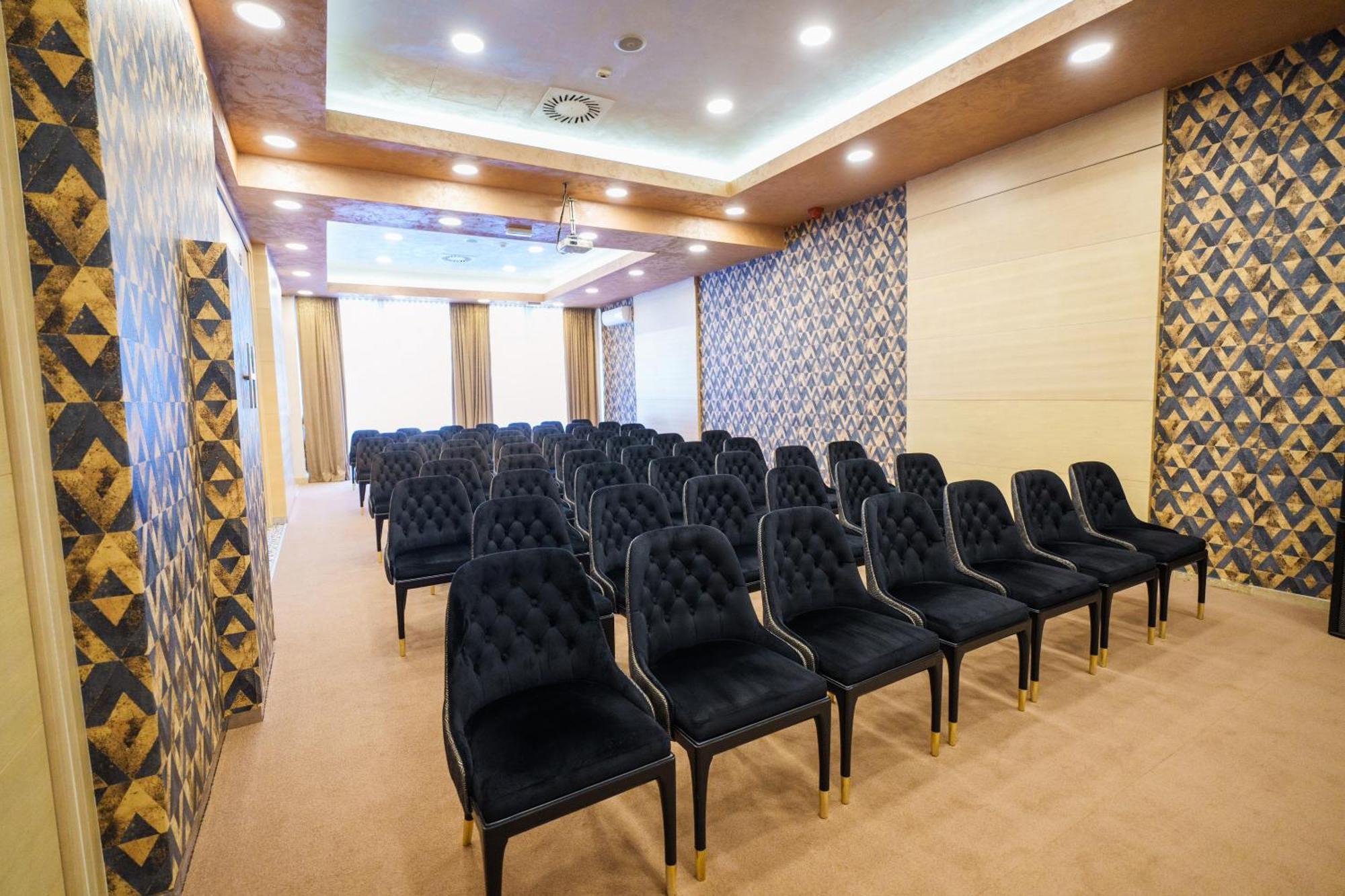 Hotel Monogram Park Ρούμα Εξωτερικό φωτογραφία
