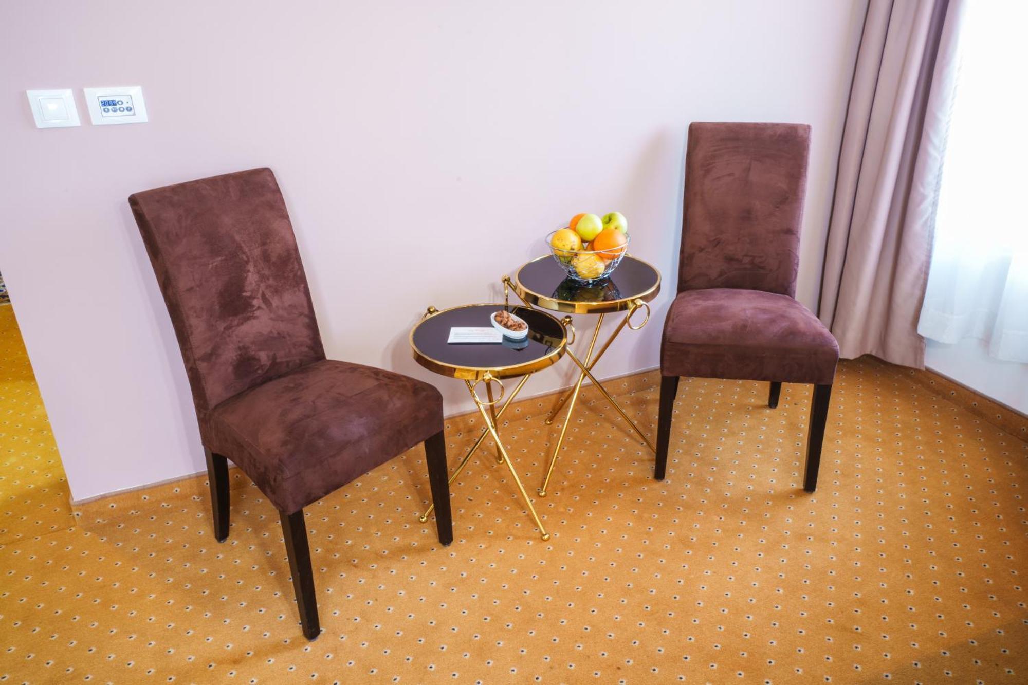 Hotel Monogram Park Ρούμα Εξωτερικό φωτογραφία