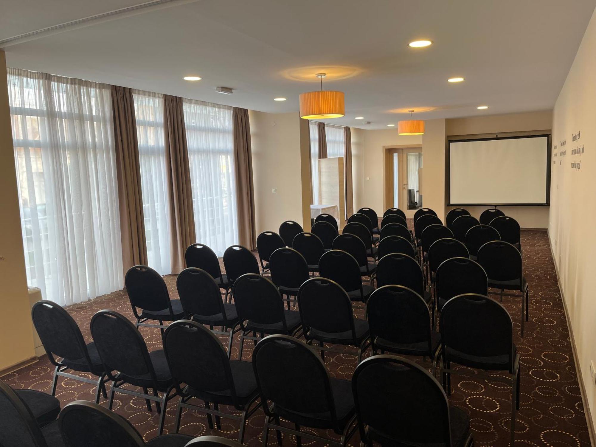 Hotel Monogram Park Ρούμα Εξωτερικό φωτογραφία