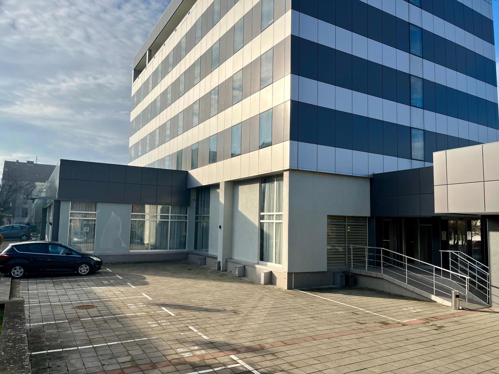 Hotel Monogram Park Ρούμα Εξωτερικό φωτογραφία